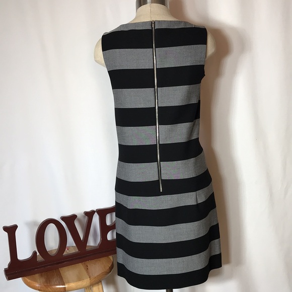 Grey and black size 4 Banana Republic dress - Picture 4 of 7
